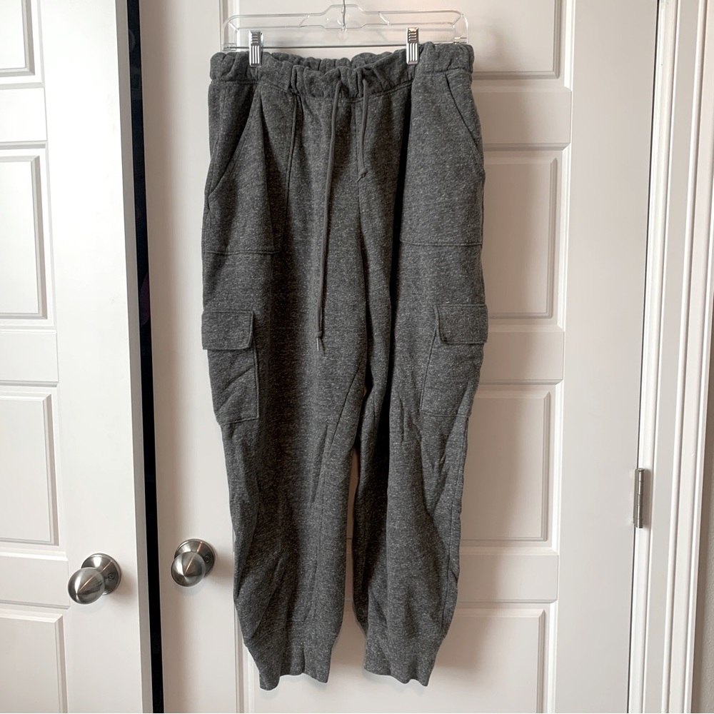 Victoria’s Secret PINK sweats/joggers, size Large, Grey